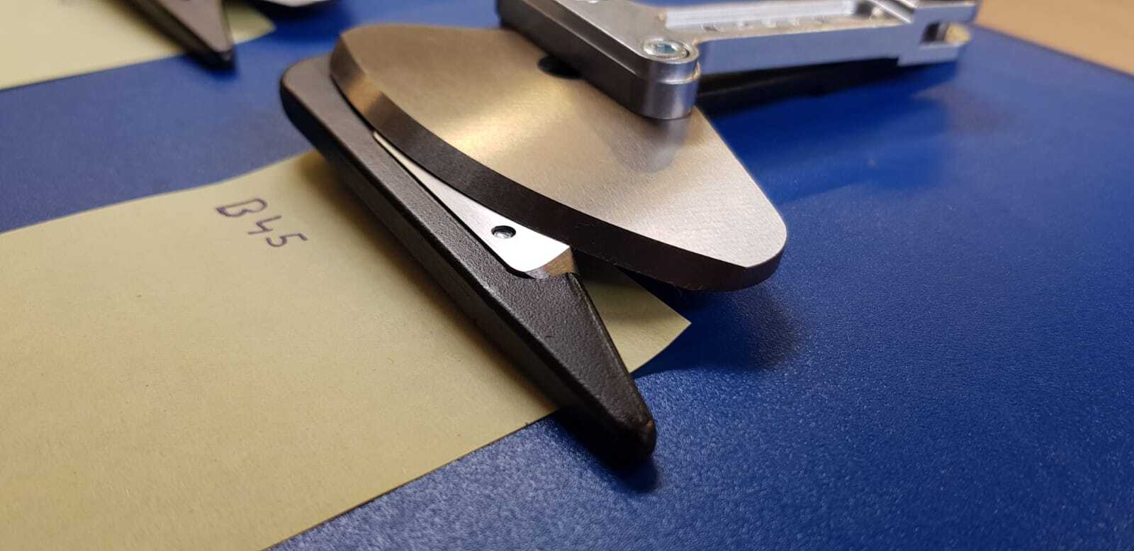 ROBUSO accuschaar BA45 voor glasvezel en koolstof ROBUSO accuschaar BA45 voor glasvezel en koolstof